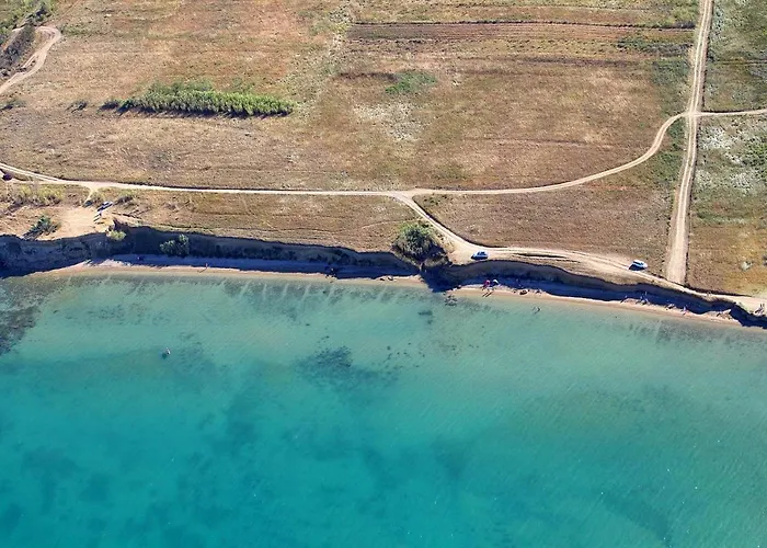 Apartments With Parking Space Privlaka, Zadar - 667 * Privlaka (Zadar)